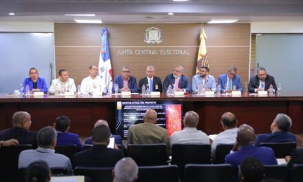 JCE presenta el estatus del proyecto para la renovación de la cédula de identidad y electoral