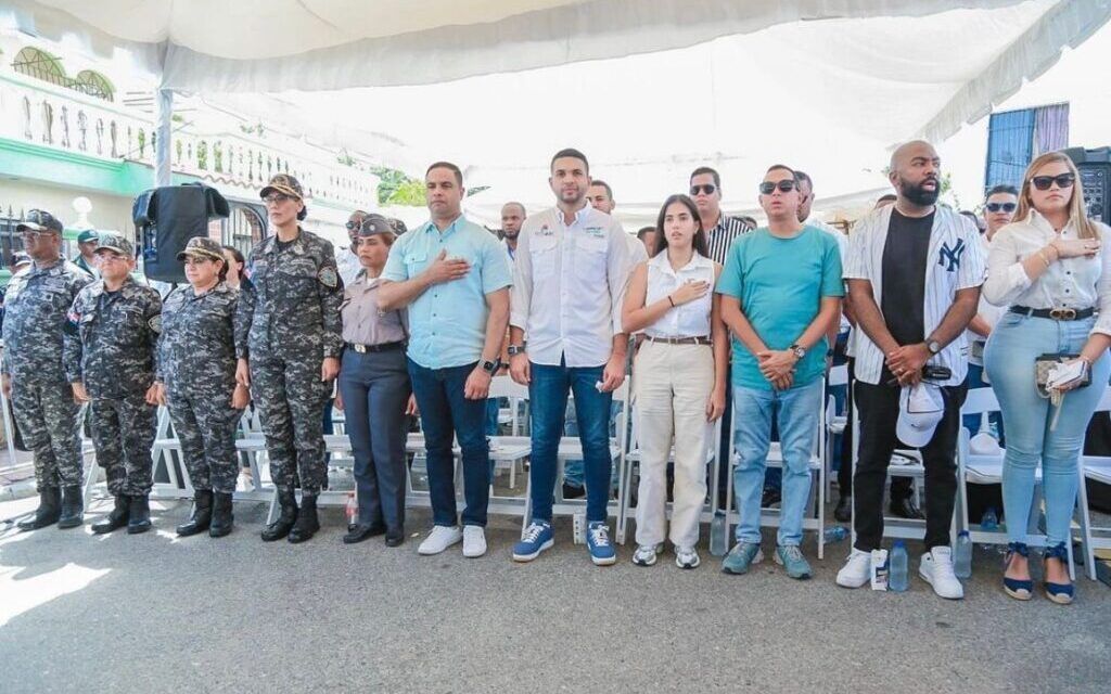 Policía respalda la actividad “Juventud con B de Barrio” en el sector Bella Vista, Haina