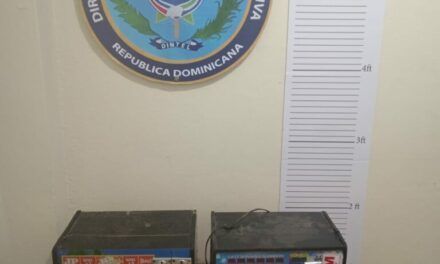 Policía Nacional refuerza la seguridad en Moca con el desmantelamiento de un punto de drogas y la detención de varios individuos implicados en distintos delitos