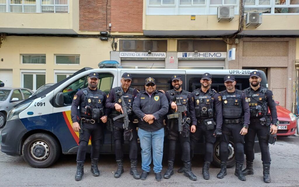 Policía Nacional participa en la desarticulación de red internacional de tráfico de migrantes