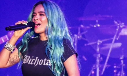 Karol G pide perdón tras polémica por su nueva canción ‘+57’
