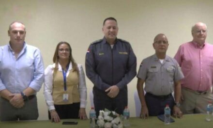Policía Nacional y líderes comunitarios fortalecen esfuerzos por la seguridad en Capotillo