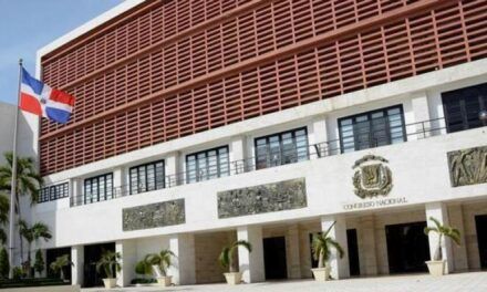 Anteproyecto de ley buscará haitianos soliciten autorización del Poder Ejecutivo para comprar viviendas en RD