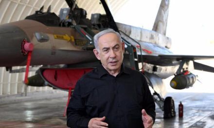 Israel destituye a su ministro de Defensa