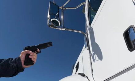 Transportistas denuncian son víctimas de ola de atracos en motocicletas