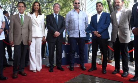 Albert Pujols ya tiene su estrella en el Bulevar