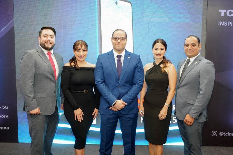 Altice Dominicana presenta propuesta de teléfono inteligente