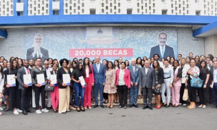 Las siete políticas públicas “rezagadas” del Gobierno en 2023, según Economía