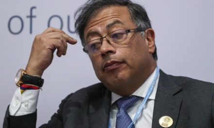 Colombia conmemora ocho años de acuerdo de paz con FARC