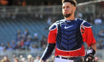Gary Sánchez debutaría este martes con el Escogido frente al Licey