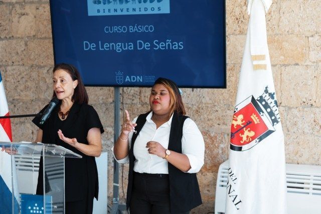 Alcaldía del Distrito Nacional capacita a empleados en lengua de señas