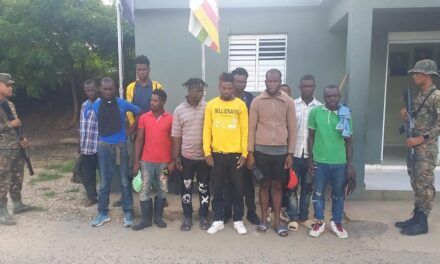 Del Ejército a Migración: Entregan 154 haitianos para su inmediata deportación