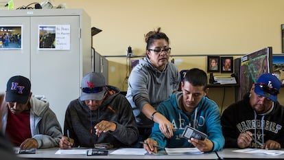 Se calienta la batalla por la migración entre las administraciones locales y el equipo de Trump