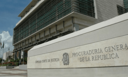 MP deposita solicitud de medida de coerción contra profesor imputado de violar estudiante en SPM