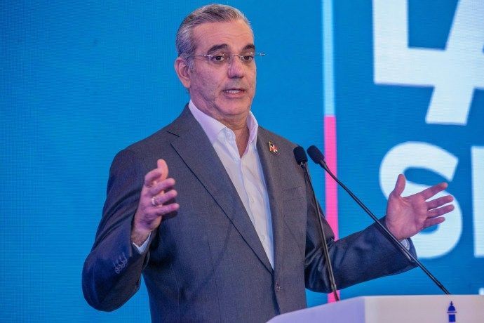 Abinader tilda declaraciones de Danilo de «políticas» y resalta su Gobierno ha reducido la pobreza monetaria