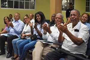 El Ayuntamiento de San Cristóbal Resalta la Importancia de la Constitución Dominicana en una Charla Histórica