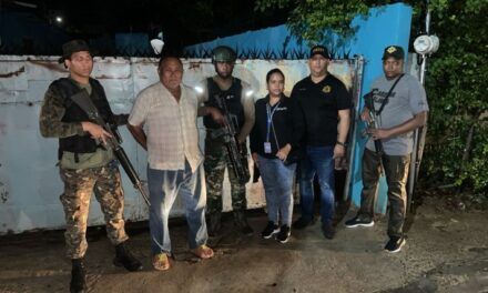 Intervienen hotel en Montecristi y detienen a 83 haitianos indocumentados