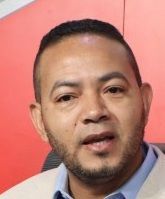 Comunicador Delvis Santos critica la «popicracia» en el Gobierno
