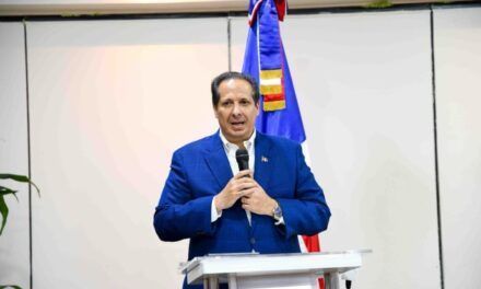 Ministro de Salud llama a llevar un estilo de vida saludable para prevenir y controlar la diabetes