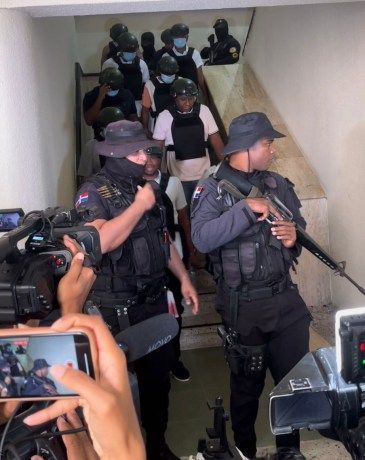 Envían a prisión preventiva a siete policías imputados de sustraer proyectiles de la PN
