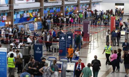 Migración está solicitando las cédulas a todos los dominicanos que salgan del país