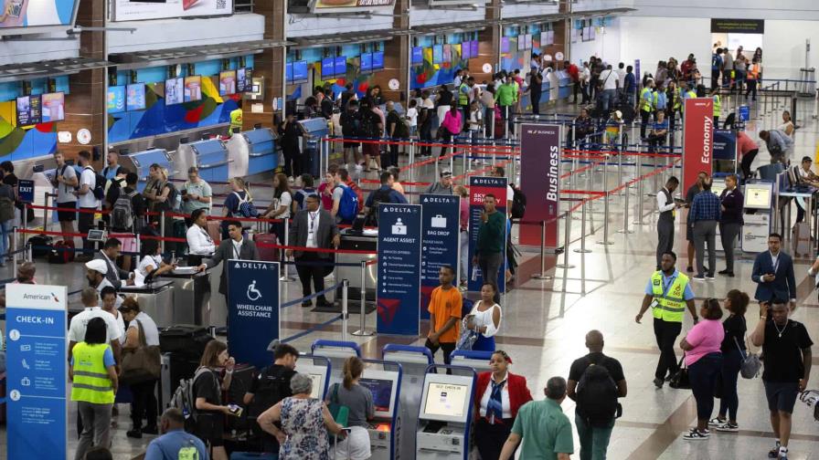 Migración está solicitando las cédulas a todos los dominicanos que salgan del país