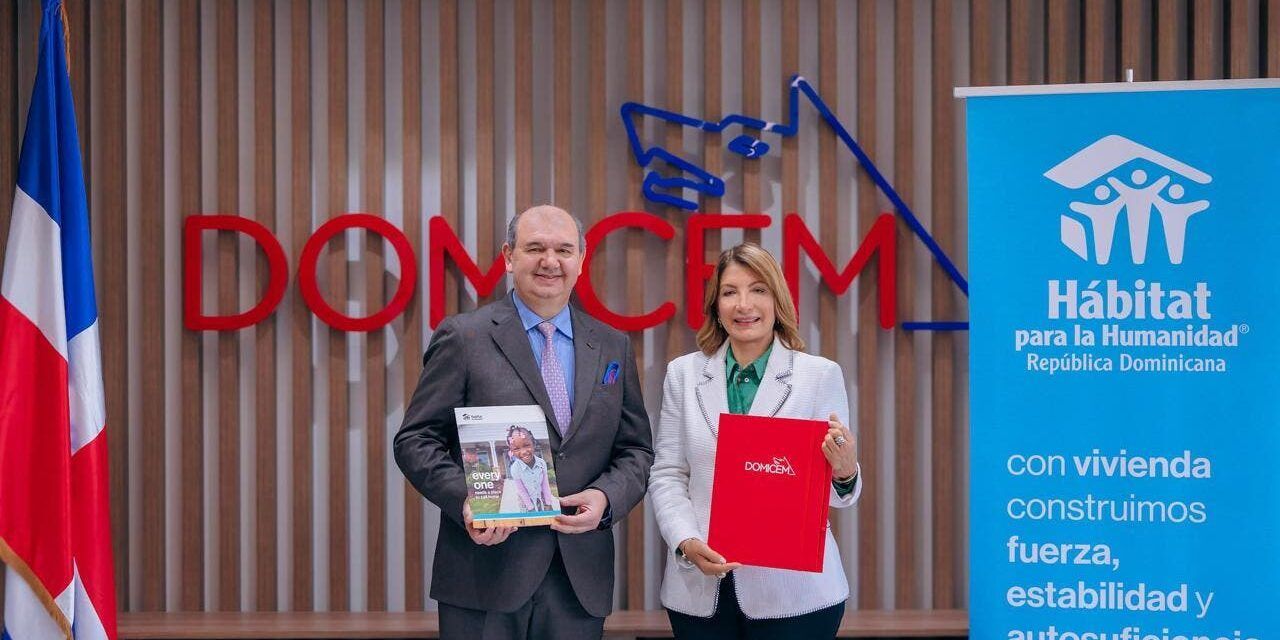 DOMICEM y Hábitat para la Humanidad impulsan desarrollo económico en San Cristóbal mediante inversión social