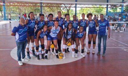 San Cristóbal arrasa en la Copa Regional de Voleibol del Sur