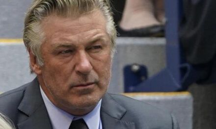 Alec Baldwin dice que la verdad sobre lo ocurrido en set de ‘Rust’ «nunca se ha contado»