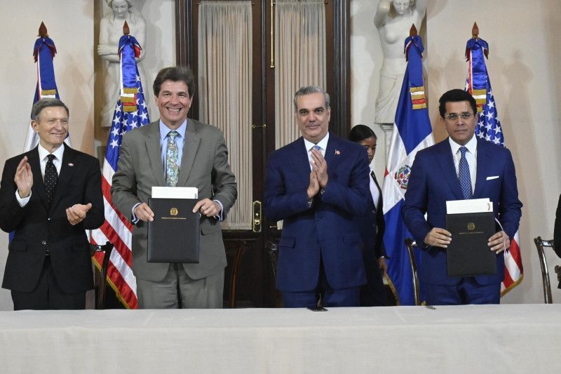 Abinader dice el país ya fue notificado para entrada en vigor de acuerdo de cielos abiertos con EEUU