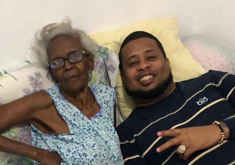 El Lápiz Conciente explica por qué decidió no asistir al funeral de su abuela
