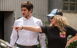 Quim Gutiérrez y Sara Sálamo: «‘Al otro barrio’ es una comedia que va más allá y habla de romper prejuicios»