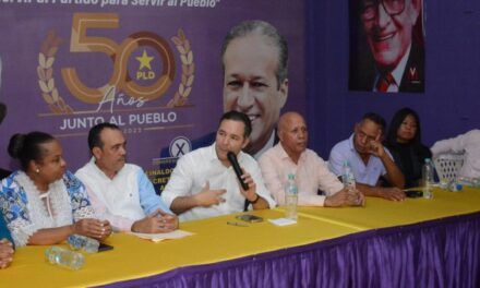 Pujols exhorta a dirigentes del PLD en SDO a mantenerse cercano a sus comunidades
