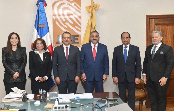 JCE aprueba gestionar convenio con Capel para enfrentar abstención electoral