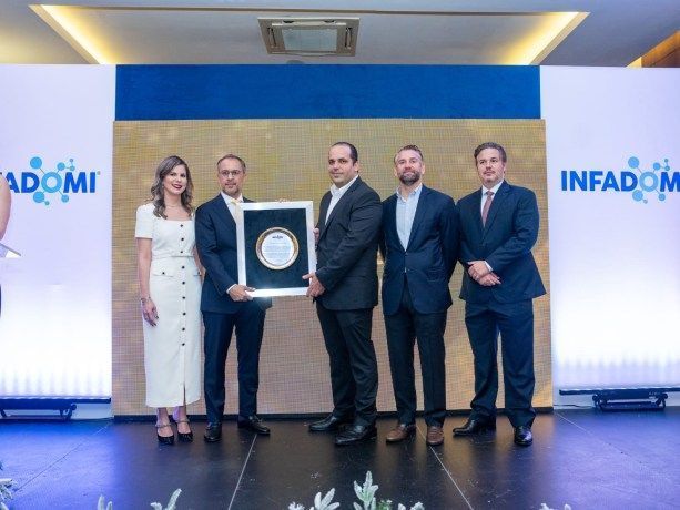 Digemaps recibe reconocimiento de Infadomi por sus aportes al país