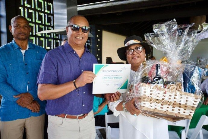 Eulalio Ramírez encabeza encuentros navideños