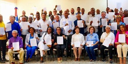 Autoridades civiles y representantes de la sociedad civil peraviana firman declaración sobre Plan Estratégico de Desarrollo Sostenible