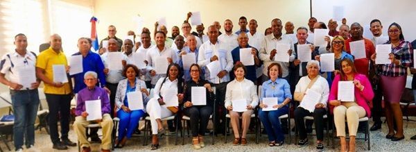 Autoridades civiles y representantes de la sociedad civil peraviana firman declaración sobre Plan Estratégico de Desarrollo Sostenible