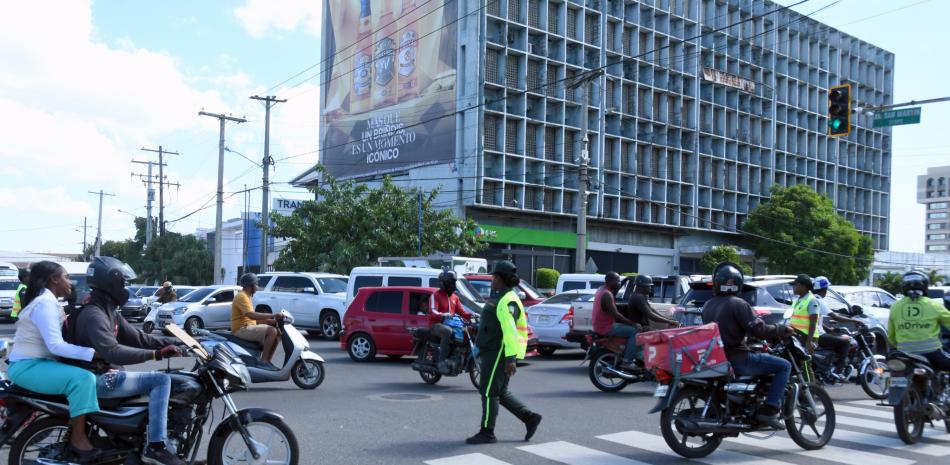 El 90% de los cascos protectores que se usan aquí no están certificados