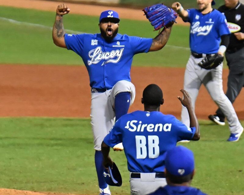 Licey sigue en la cima tras sufrida victoria ante Leones
