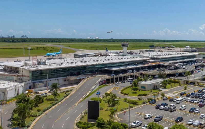 Otra familia busca le paguen su tierra donde está el aeropuerto