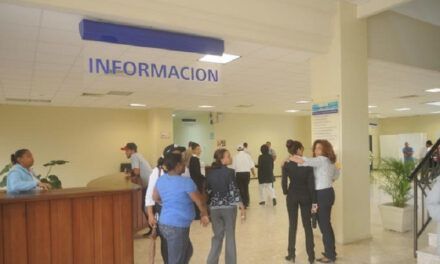 Patronos abogan por el diálogo tripartito sobre alza salarial