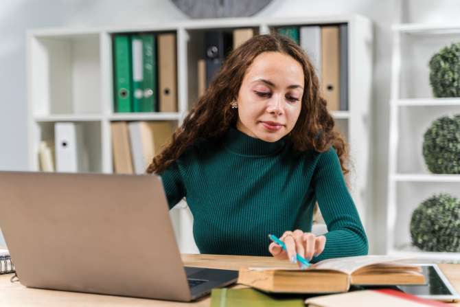 ¿Cuáles son las licenciaturas mejor pagadas en 2025?