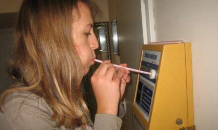 Cómo funcionan los detectores de consumo de alcohol