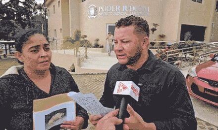 Regidor acude al Ministerio Público de Jarabacoa para denunciar envenenamiento de perros