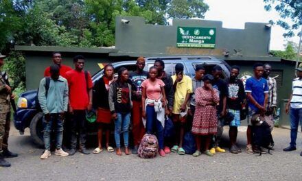 Detienen tres yipetas con haitianos indocumentados en Independencia y Montecristi