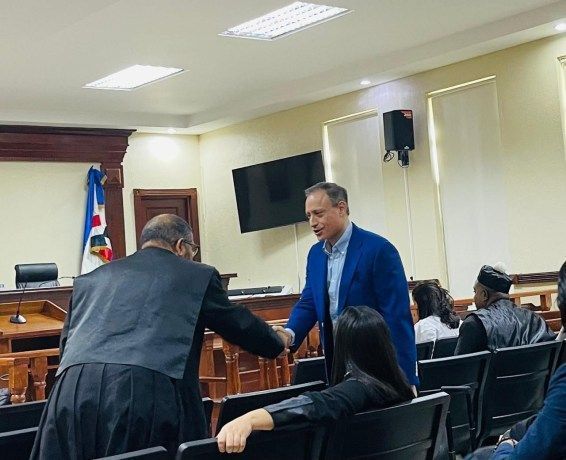 Defensa Jean Alain denuncia irregularidades en juicio y recusa los jueces por alegada parcialidad
