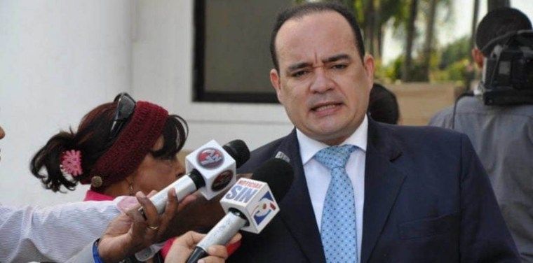 Ministerio Público formaliza acusación contra Surun Hernández por difamación e injuria