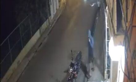 Robo de motocicleta en Yamasá es frustrado y queda captado en cámara de seguridad