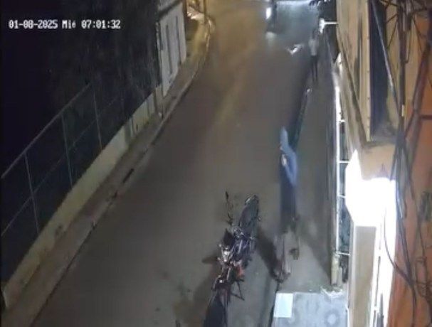 Robo de motocicleta en Yamasá es frustrado y queda captado en cámara de seguridad
